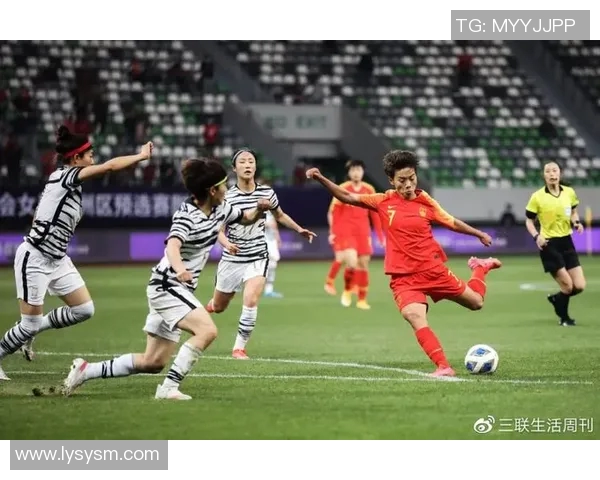 北京足球队的拼搏之路：从低谷到巅峰的奋斗历程与荣耀回顾